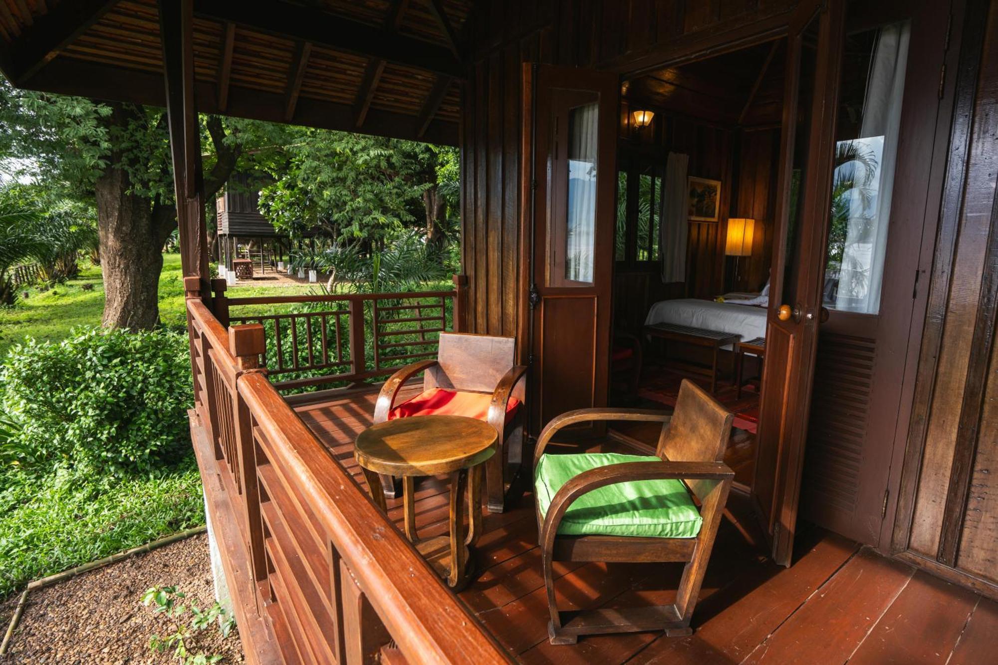 La Folie Lodge Champassak Exterior foto