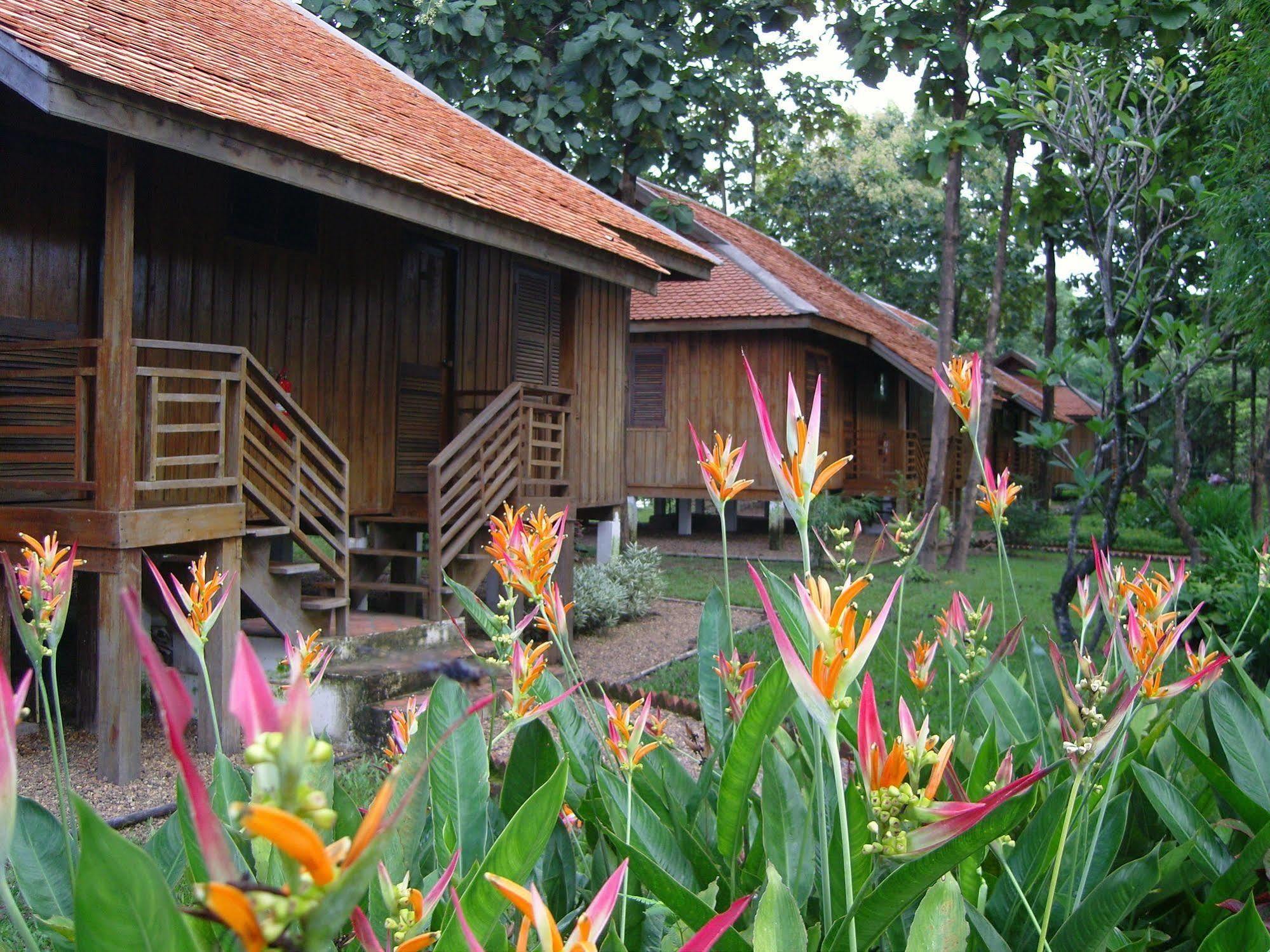 La Folie Lodge Champassak Exterior foto