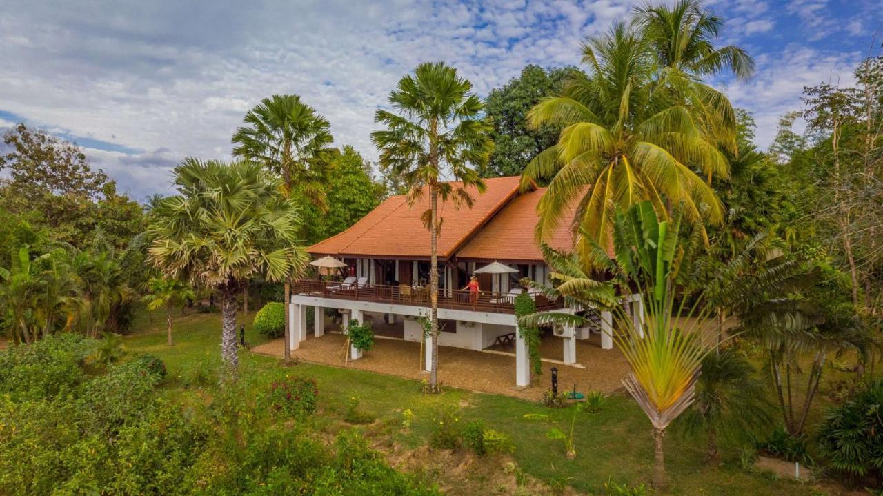 La Folie Lodge Champassak Exterior foto